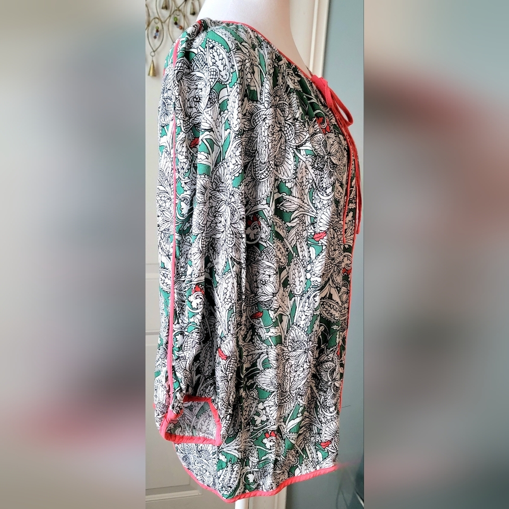 Boden Paisley Floral Peasant Blouse Women's 14 Green Coral Flowy Boho Baggy EUC - Picture 4 of 5